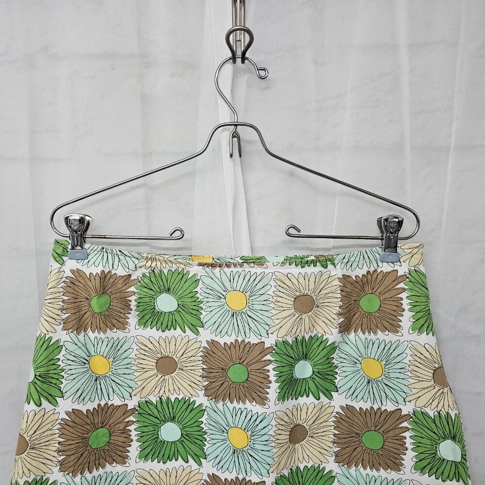 Boden A-Line Skirt with Green, Brown, and Yellow Floral Pattern.  US Size 8 - Picture 2 of 13